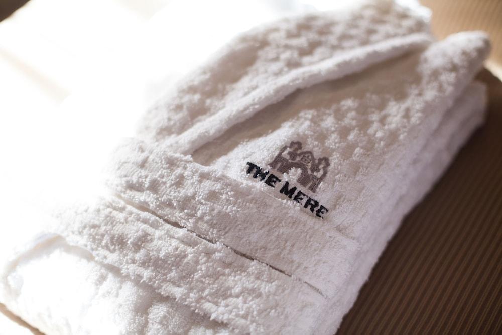 The Mere Golf Resort & Spa 외부 사진