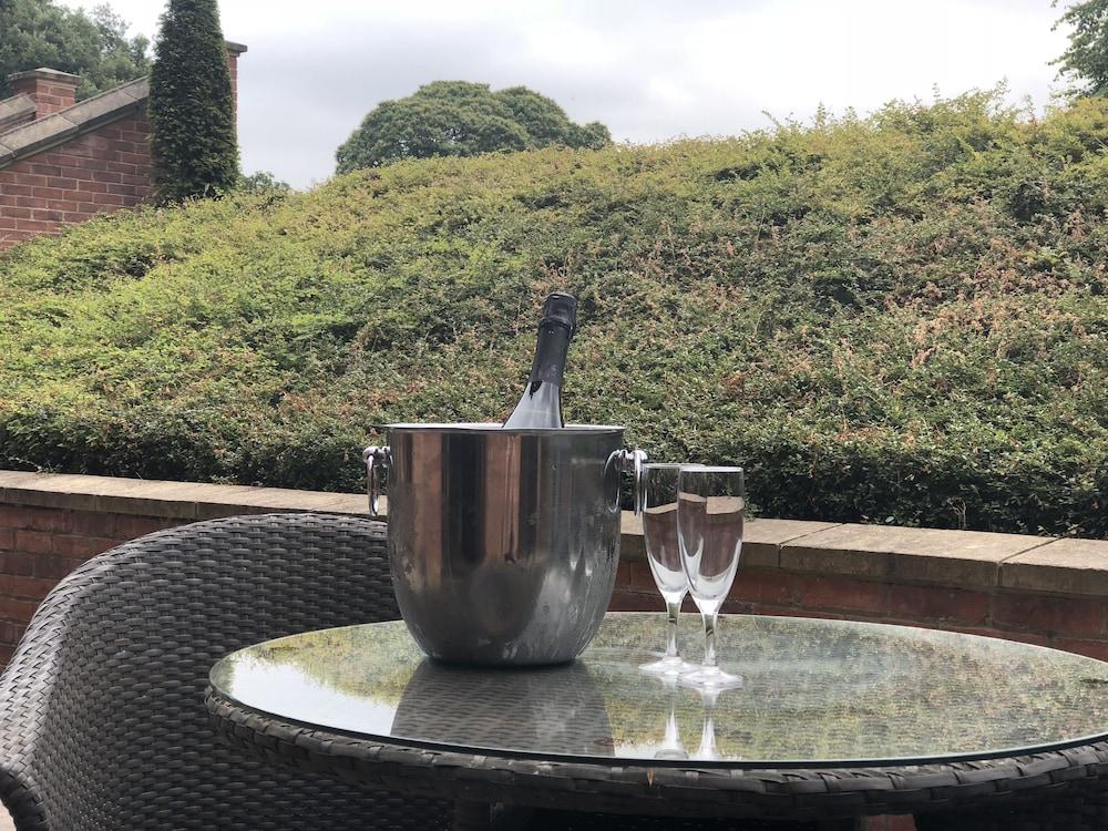 The Mere Golf Resort & Spa 외부 사진