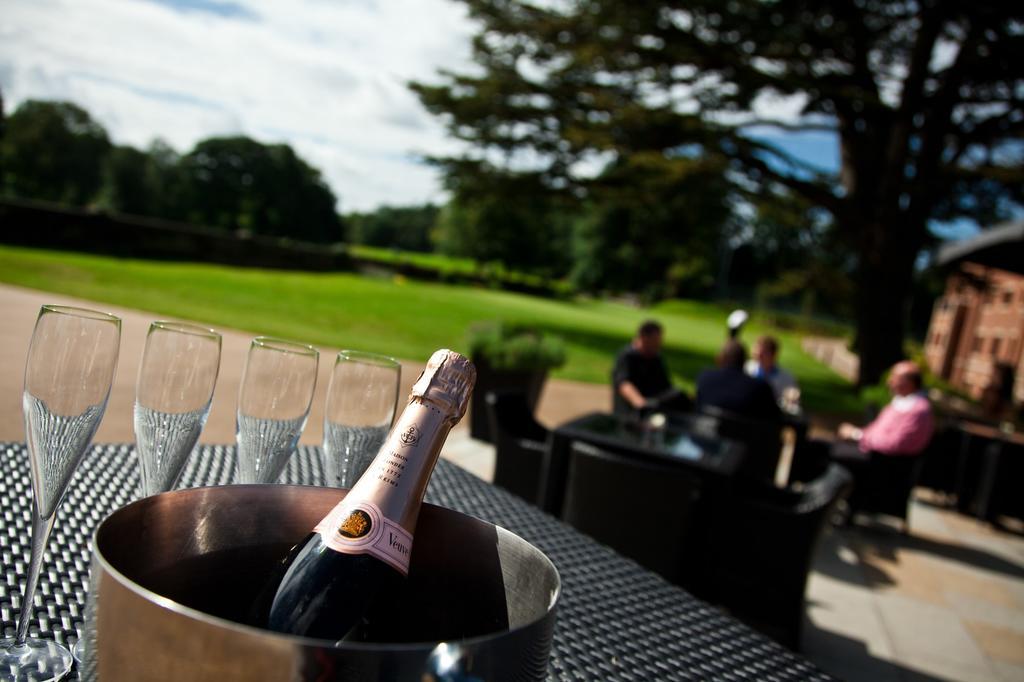 The Mere Golf Resort & Spa 외부 사진